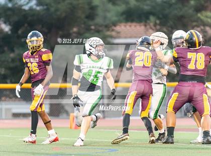 Thumbnail 1 in Thousand Oaks @ Simi Valley photogallery.