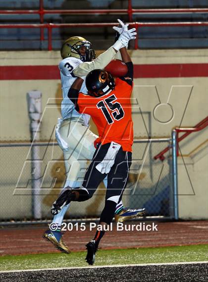 Thumbnail 1 in Bishop McDevitt vs. Cathedral Prep (PIAA Class AAA Semifinal) photogallery.