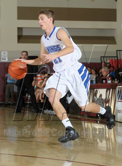 Thumbnail 3 in Pleasant Grove vs. Villa Park (MaxPreps Holiday Classic) photogallery.
