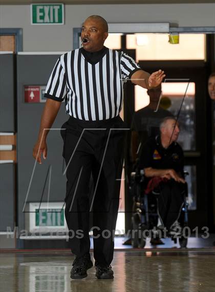Thumbnail 2 in Pleasant Grove vs. Villa Park (MaxPreps Holiday Classic) photogallery.