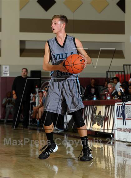 Thumbnail 3 in Pleasant Grove vs. Villa Park (MaxPreps Holiday Classic) photogallery.