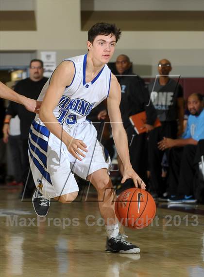 Thumbnail 2 in Pleasant Grove vs. Villa Park (MaxPreps Holiday Classic) photogallery.