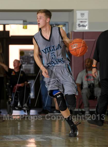 Thumbnail 2 in Pleasant Grove vs. Villa Park (MaxPreps Holiday Classic) photogallery.