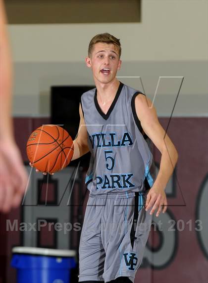 Thumbnail 2 in Pleasant Grove vs. Villa Park (MaxPreps Holiday Classic) photogallery.