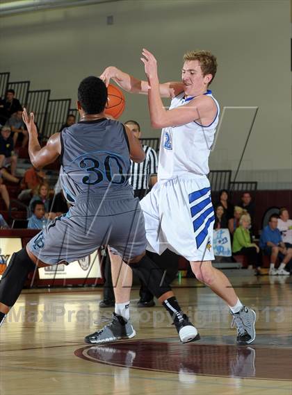 Thumbnail 3 in Pleasant Grove vs. Villa Park (MaxPreps Holiday Classic) photogallery.