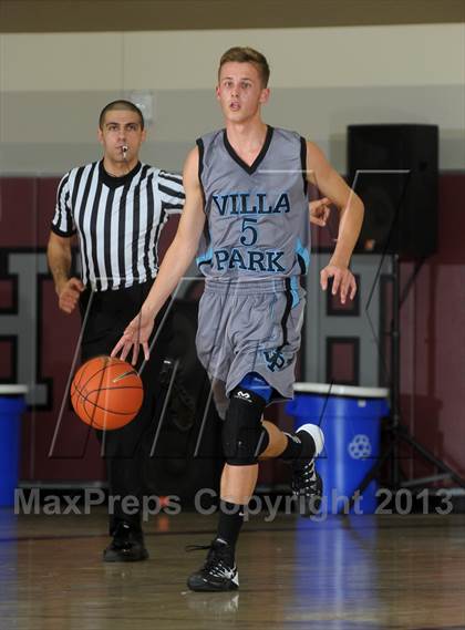 Thumbnail 1 in Pleasant Grove vs. Villa Park (MaxPreps Holiday Classic) photogallery.