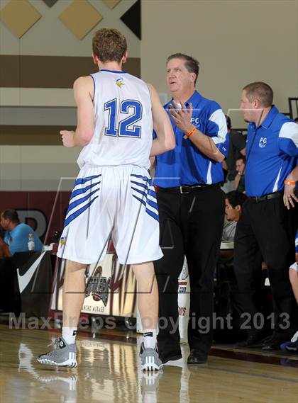 Thumbnail 3 in Pleasant Grove vs. Villa Park (MaxPreps Holiday Classic) photogallery.