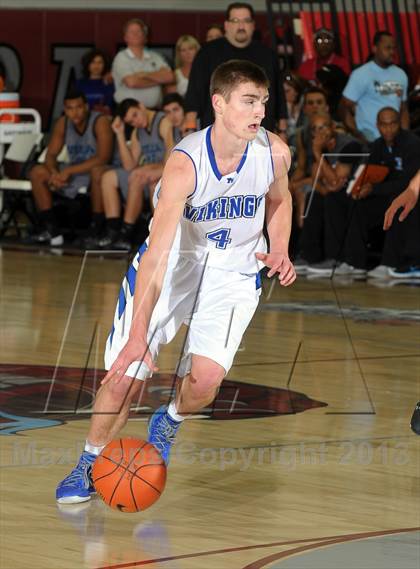 Thumbnail 1 in Pleasant Grove vs. Villa Park (MaxPreps Holiday Classic) photogallery.