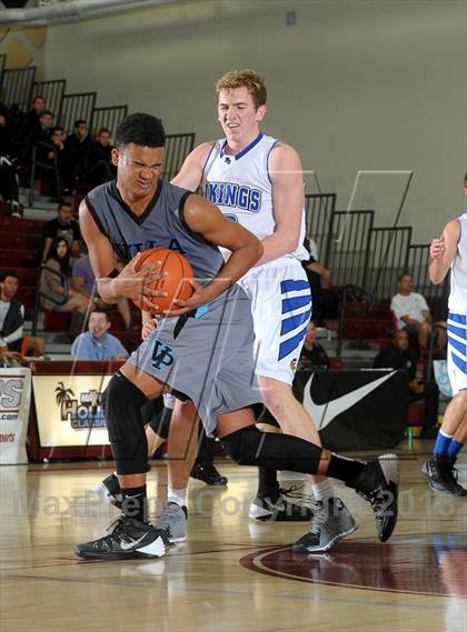 Thumbnail 1 in Pleasant Grove vs. Villa Park (MaxPreps Holiday Classic) photogallery.