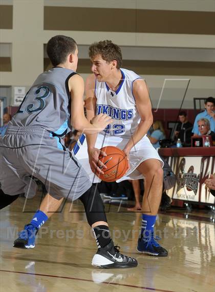 Thumbnail 1 in Pleasant Grove vs. Villa Park (MaxPreps Holiday Classic) photogallery.