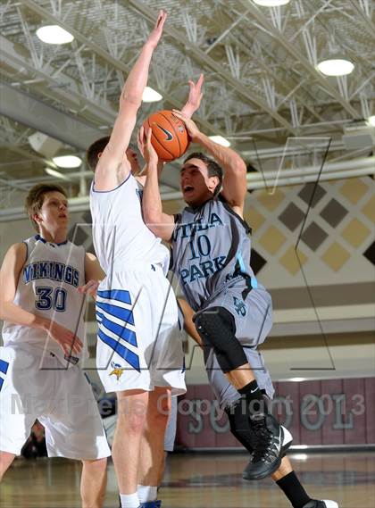 Thumbnail 3 in Pleasant Grove vs. Villa Park (MaxPreps Holiday Classic) photogallery.