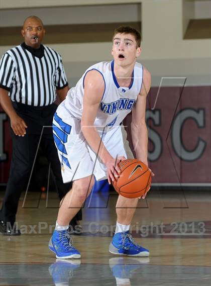 Thumbnail 1 in Pleasant Grove vs. Villa Park (MaxPreps Holiday Classic) photogallery.