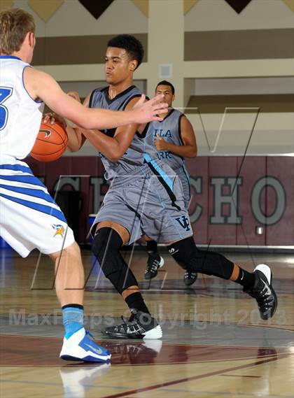 Thumbnail 3 in Pleasant Grove vs. Villa Park (MaxPreps Holiday Classic) photogallery.