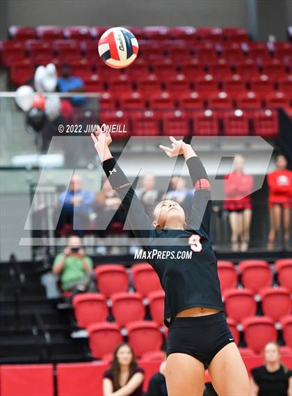 Thumbnail 2 in Marcus @ Coppell photogallery.