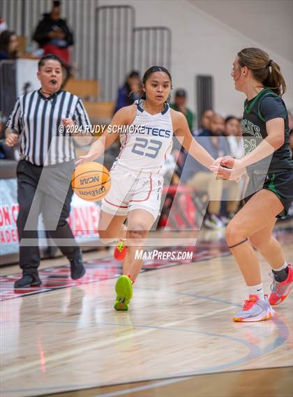 Thumbnail 3 in Montgomery vs. Sage Creek (CIF SDS Division 3 Championship) photogallery.