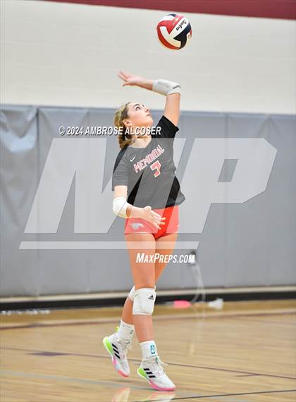 Thumbnail 3 in Memorial vs. A&M Consolidated (KISD/CFISD Tournament) photogallery.