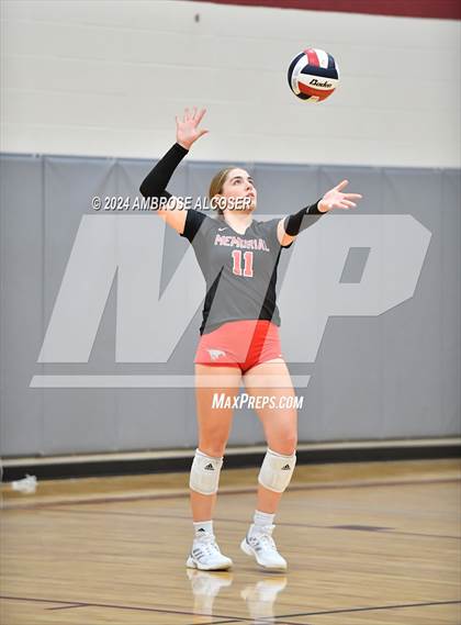 Thumbnail 3 in Memorial vs. A&M Consolidated (KISD/CFISD Tournament) photogallery.