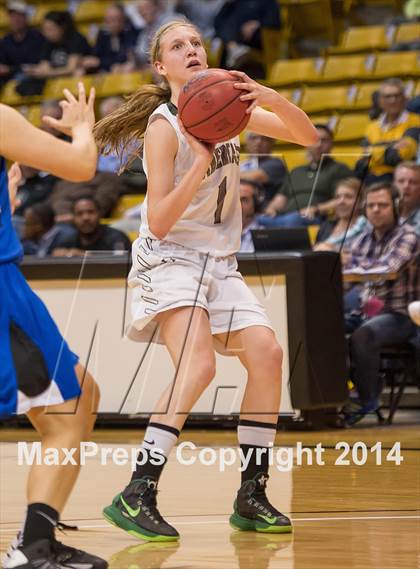 Thumbnail 2 in Fossil Ridge vs. Grandview (CHSAA 5A Semifinal) photogallery.