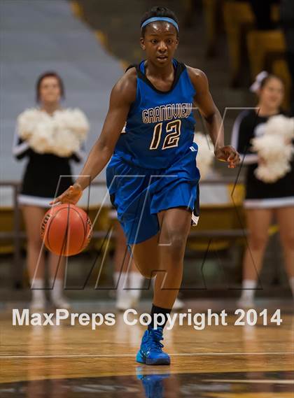 Thumbnail 1 in Fossil Ridge vs. Grandview (CHSAA 5A Semifinal) photogallery.