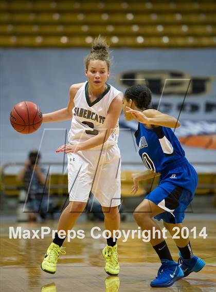 Thumbnail 3 in Fossil Ridge vs. Grandview (CHSAA 5A Semifinal) photogallery.