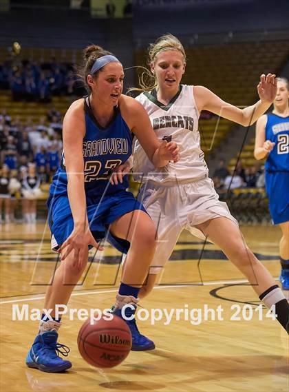 Thumbnail 1 in Fossil Ridge vs. Grandview (CHSAA 5A Semifinal) photogallery.