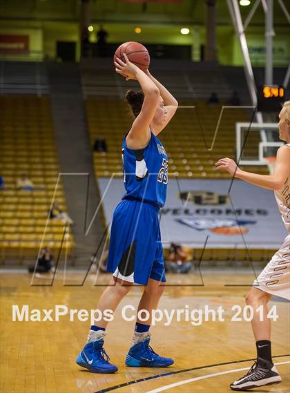 Thumbnail 2 in Fossil Ridge vs. Grandview (CHSAA 5A Semifinal) photogallery.