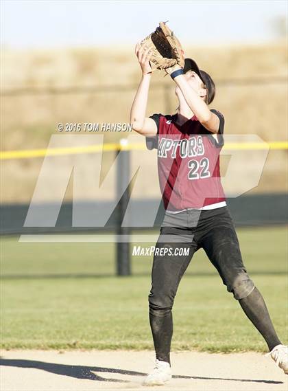 Thumbnail 1 in Valor Christian vs. Silver Creek (CHSAA 4A Quarterfinal) photogallery.