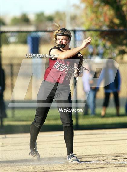 Thumbnail 2 in Valor Christian vs. Silver Creek (CHSAA 4A Quarterfinal) photogallery.