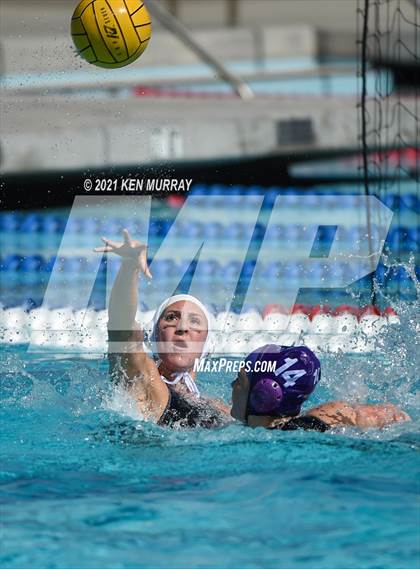 Thumbnail 2 in College Park vs. Woodcreek photogallery.