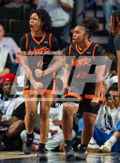 Thumbnail 1 in North Pitt vs East Burke (NCHSAA 2A Final) photogallery.