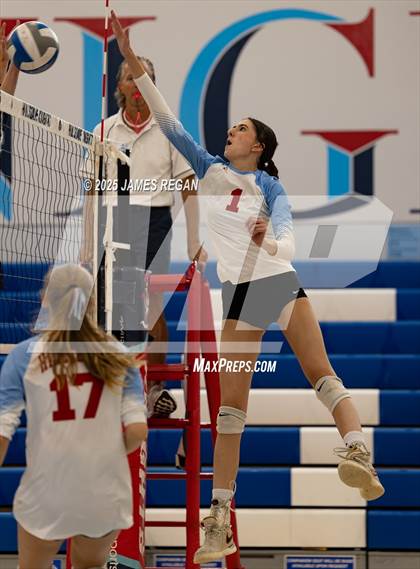 Thumbnail 2 in Soquel @ Hillsdale photogallery.