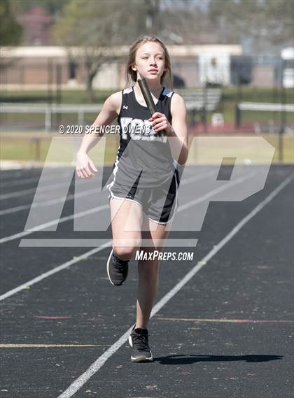 Thumbnail 1 in Trojan Relays Preseason Invitational photogallery.