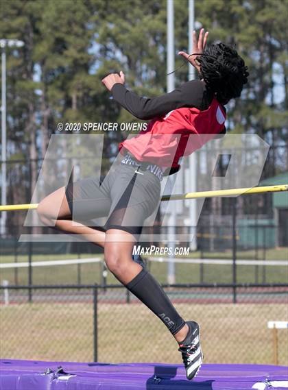 Thumbnail 3 in Trojan Relays Preseason Invitational photogallery.
