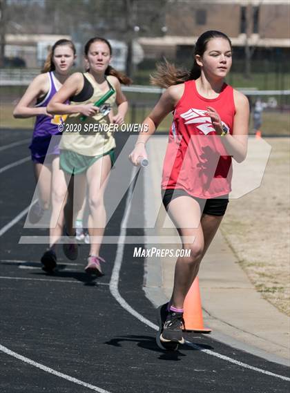 Thumbnail 3 in Trojan Relays Preseason Invitational photogallery.