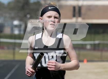 Thumbnail 2 in Trojan Relays Preseason Invitational photogallery.