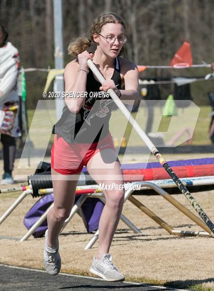 Thumbnail 2 in Trojan Relays Preseason Invitational photogallery.