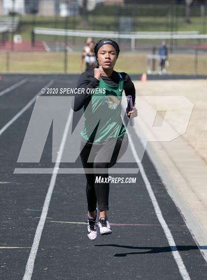 Thumbnail 3 in Trojan Relays Preseason Invitational photogallery.