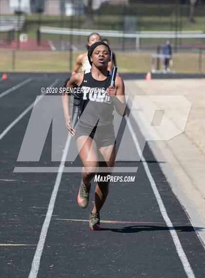 Thumbnail 1 in Trojan Relays Preseason Invitational photogallery.