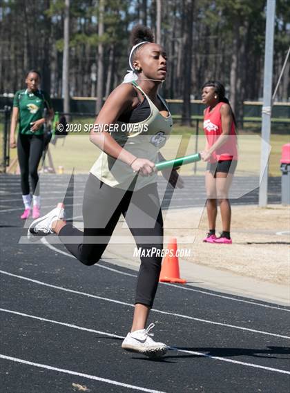 Thumbnail 3 in Trojan Relays Preseason Invitational photogallery.