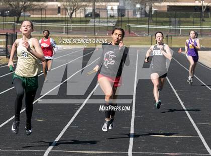 Thumbnail 3 in Trojan Relays Preseason Invitational photogallery.