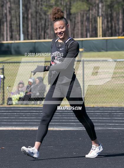 Thumbnail 3 in Trojan Relays Preseason Invitational photogallery.