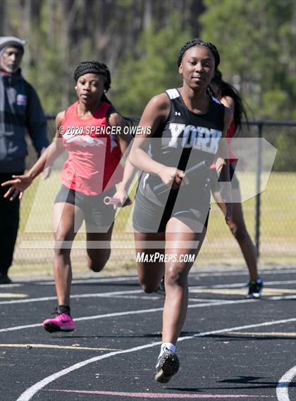 Thumbnail 3 in Trojan Relays Preseason Invitational photogallery.