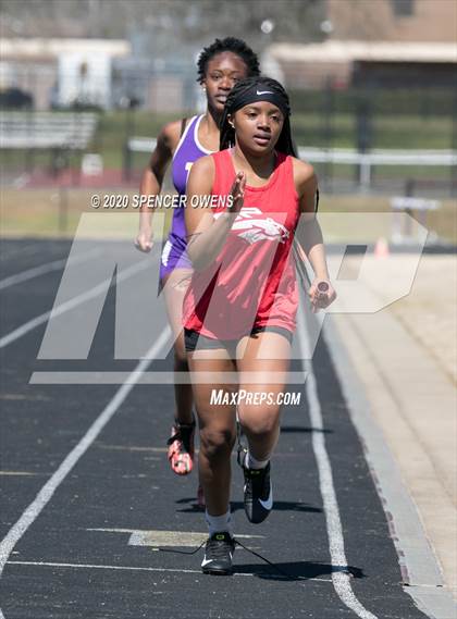 Thumbnail 3 in Trojan Relays Preseason Invitational photogallery.