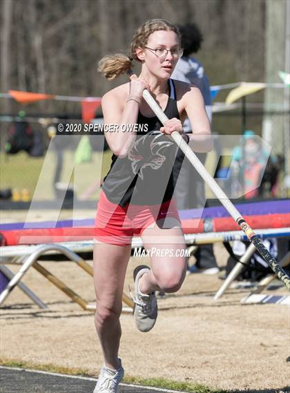Thumbnail 3 in Trojan Relays Preseason Invitational photogallery.