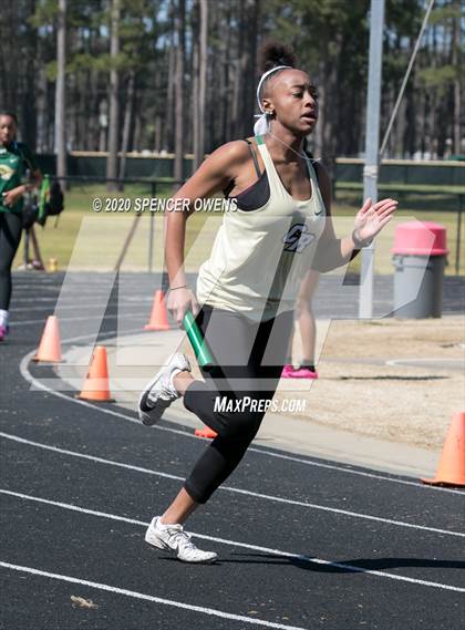 Thumbnail 1 in Trojan Relays Preseason Invitational photogallery.