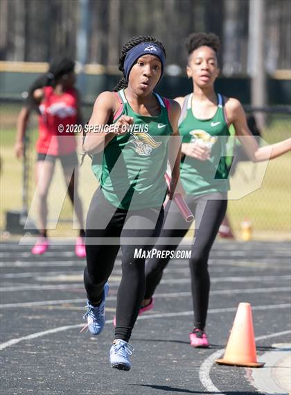 Thumbnail 1 in Trojan Relays Preseason Invitational photogallery.