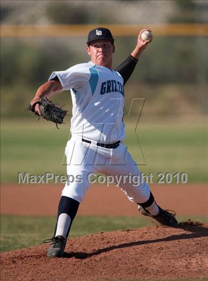 Thumbnail 3 in Alta Loma @ Los Osos photogallery.