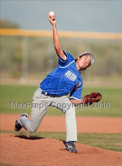 Thumbnail 1 in Alta Loma @ Los Osos photogallery.