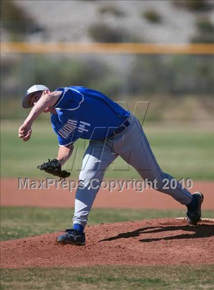 Thumbnail 1 in Alta Loma @ Los Osos photogallery.