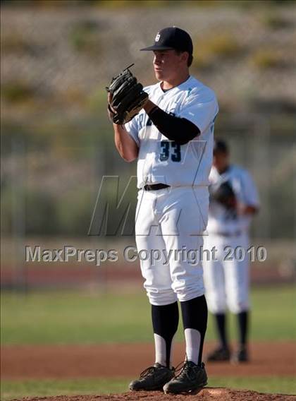 Thumbnail 1 in Alta Loma @ Los Osos photogallery.